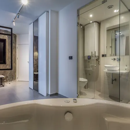 Level Luxury Belgrado