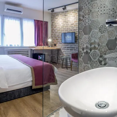 Level Luxury Bed & Breakfast Belgrade