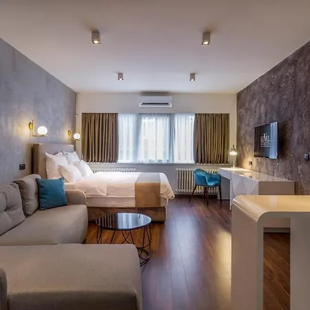 Level Luxury Bed & Breakfast 4*