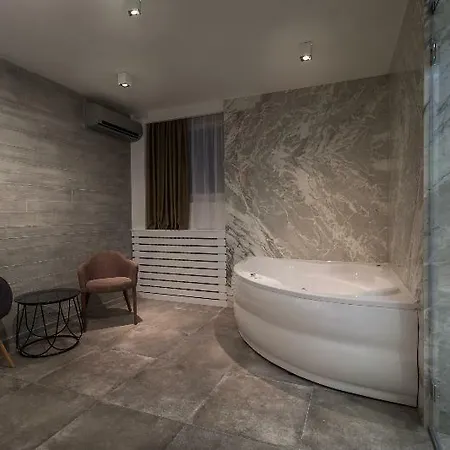 Bed & Breakfast Level Luxury 4*