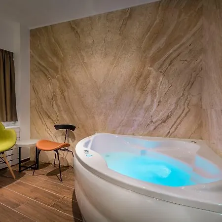 Level Luxury Nocleg ze śniadaniem